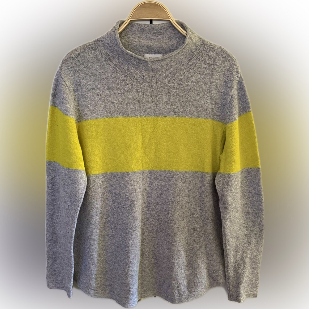 OLD NAVY knit sweater